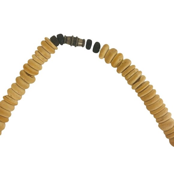 Wood Carved Animal Necklace Giraffe Elephant Brown Blue Purple Barrel Clasp 27” - Picture 4 of 7